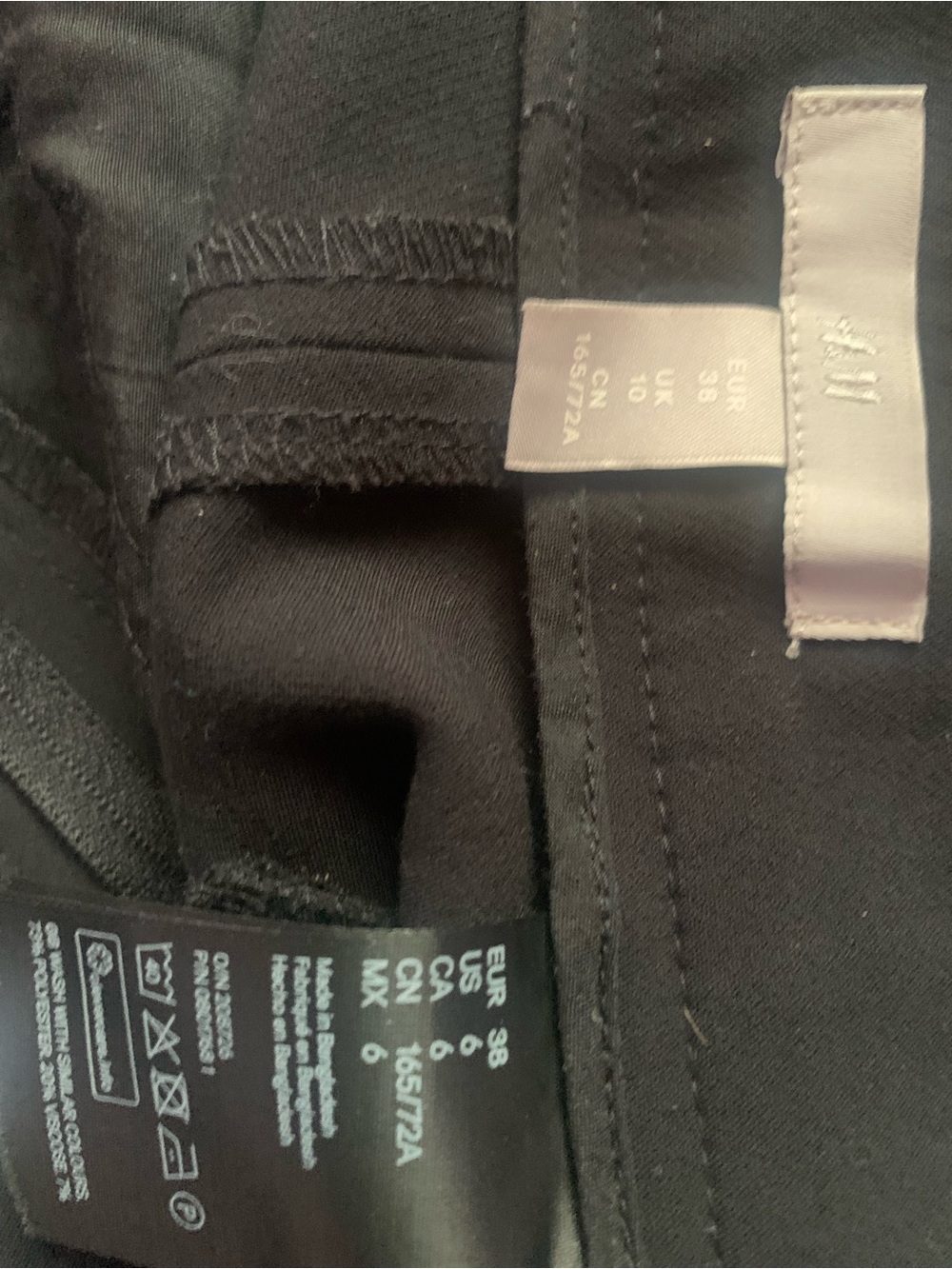 H&M Black Women's dress pants- Classic Comfortable Fit - Picture 4 of 4